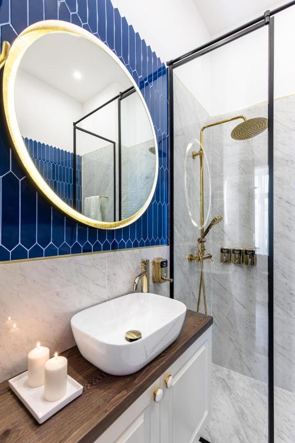 Holt Old Town Luxury Suites Bucareste Exterior foto